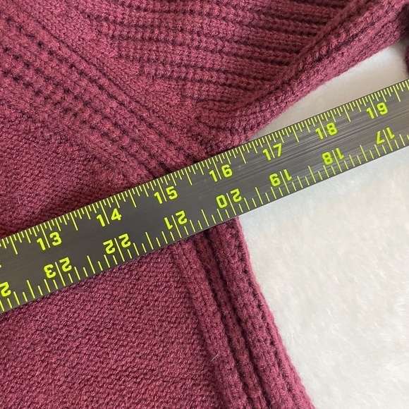 Athleta 100% Merino Extra Fine Wool Hoodie Cable Knit Sweater, Size XS - Picture 6 of 10